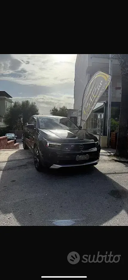Usata Opel Grandland X GS Line 131 CV (96 kW) 2022 Nero SUV