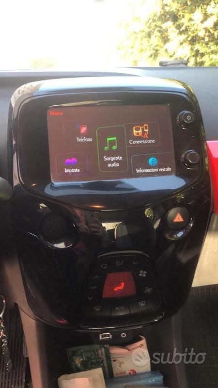 Usata Toyota Aygo 68 CV (50 kW) 2014 Rosso Utilitaria