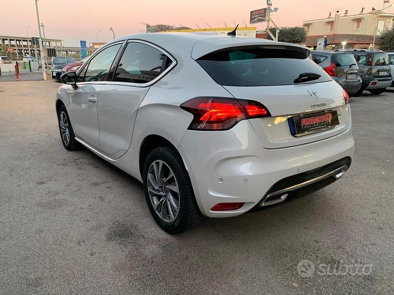 Usata DS Automobiles DS4 Chic 111 CV (81 kW) 2012 Bianco Berlina