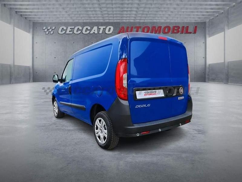 Usata Fiat Doblò 95 CV (69 kW) 2018 Blu Monovolume