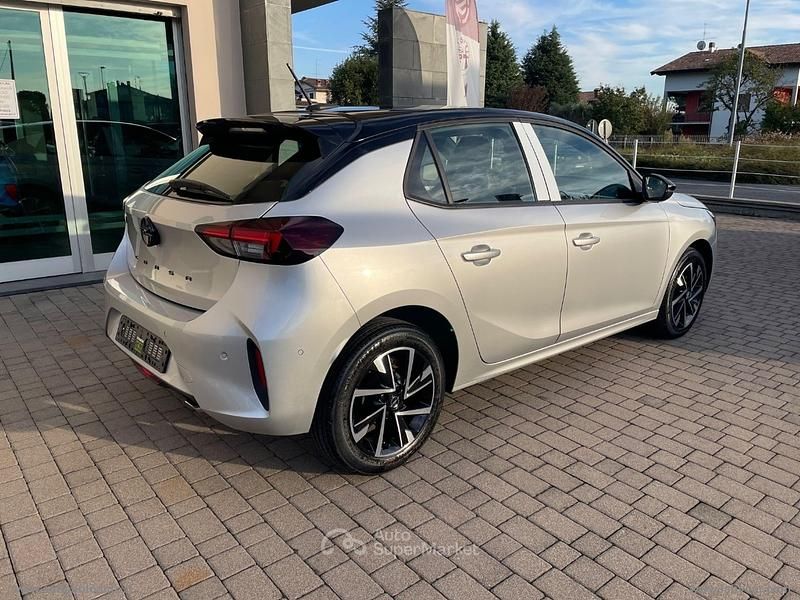 Nuova Opel Corsa 101 CV (74 kW) 2025 Argento Berlina