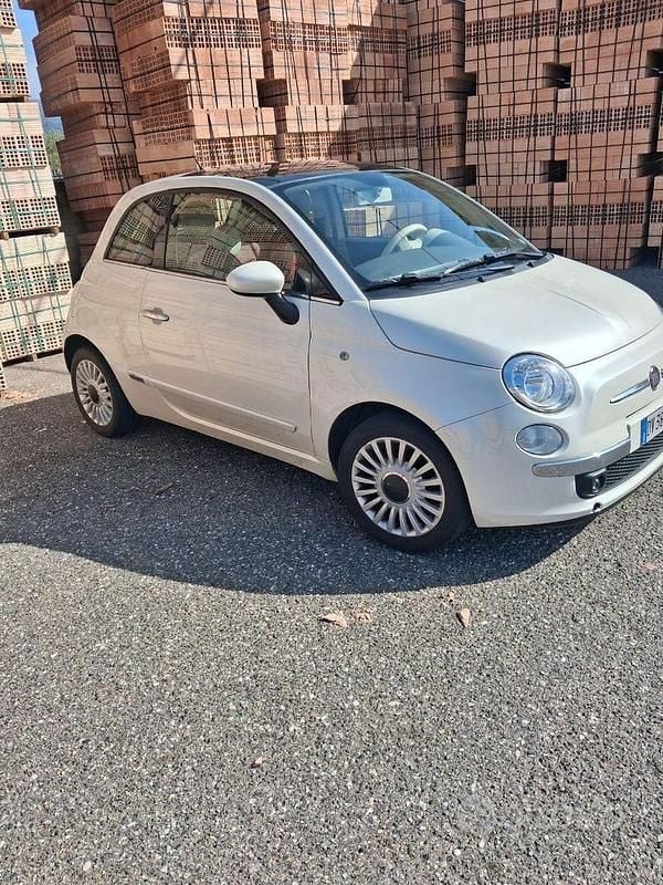 Begagnad Fiat 500 69 HK (50 kW) 2009 Vit Cab