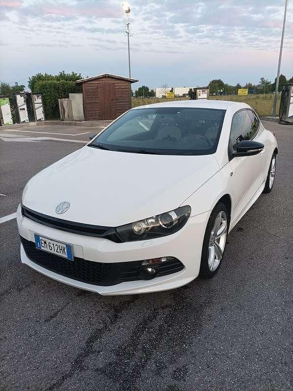Bianco Usata 2012 VW Scirocco Coupé | 9000 € (Buon prezzo) - Immagine 1/4
