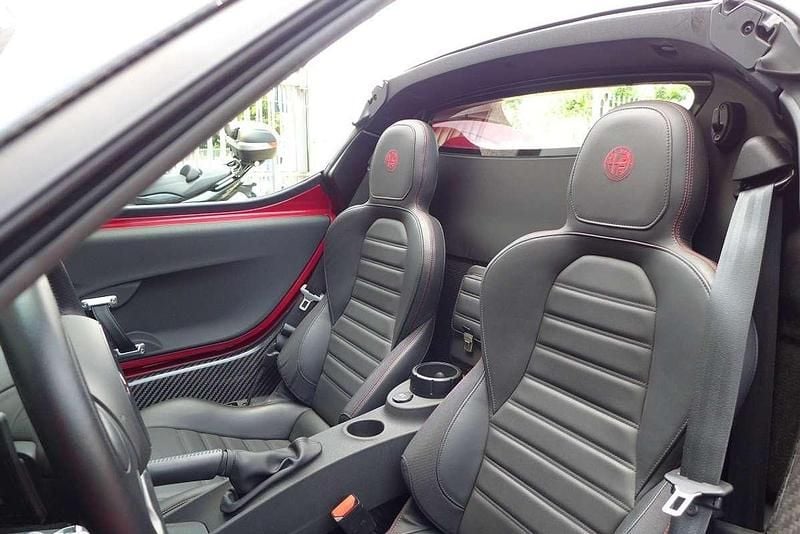 Usata Alfa Romeo 4C Spider 241 CV (177 kW) 2016 Rosso Cabrio