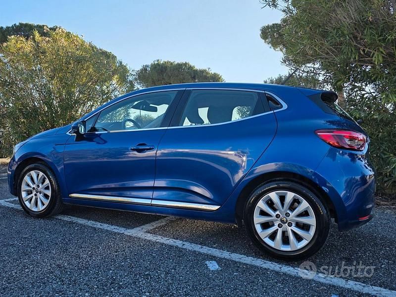 Usata Renault Clio V Intens 86 CV (63 kW) 2020 Blu Utilitaria