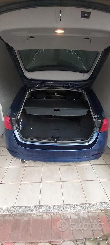 Usata BMW 318 115 CV (84 kW) 2016 Blu Station wagon