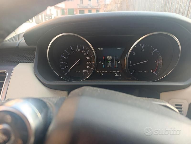 Usata Land Rover Range Rover 249 CV (183 kW) 2014 Blu SUV