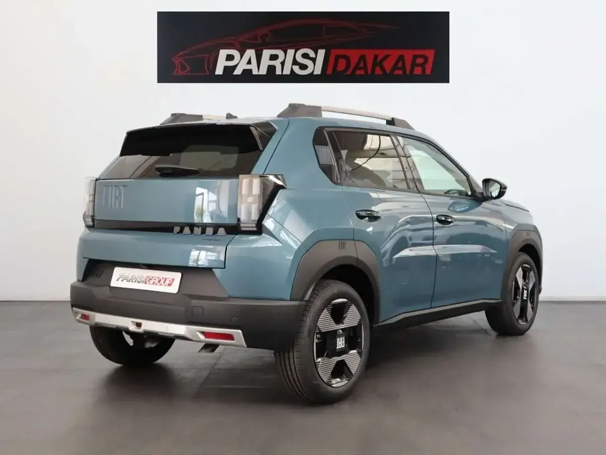 Nuova Fiat Grande Panda La Prima 101 CV (74 kW) 2025 Blu lago Utilitaria