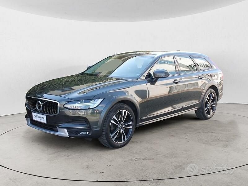 Usata Volvo V90 CC Pro 235 CV (172 kW) 2019 Grigio Station wagon