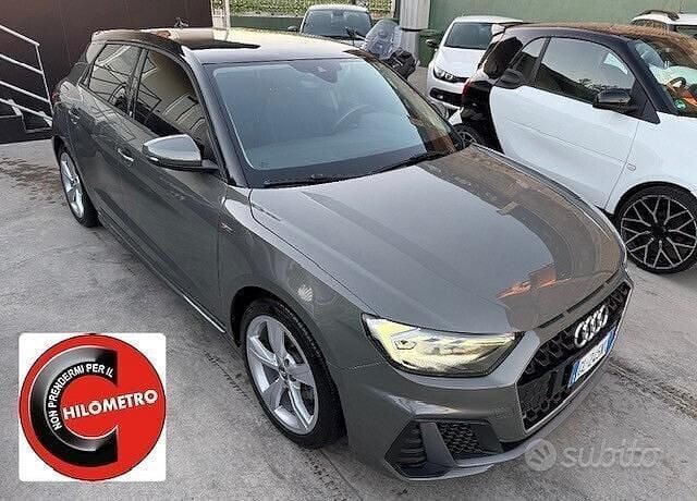 Grigio Usata 2020 Audi A1 S-Line Tre volumi | 16.000 € (Super prezzo) - Immagine 1/4