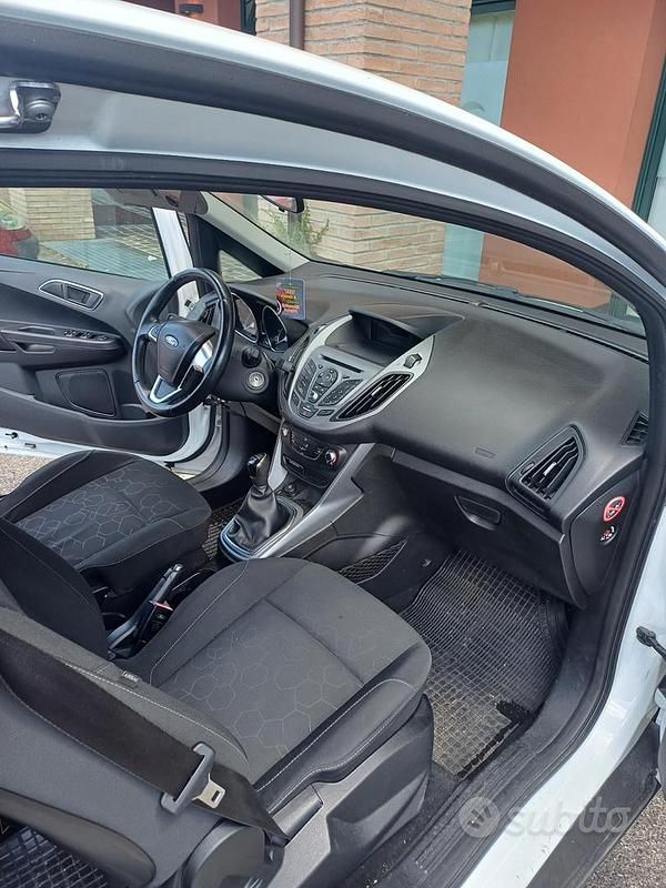 Usata Ford B-MAX 2016 Bianco Monovolume