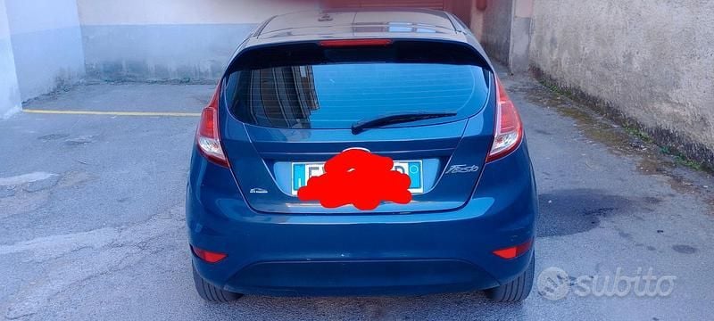 Marrone Usata 2014 Ford Fiesta Utilitaria | 3400 € (Super prezzo) - Immagine 1/4