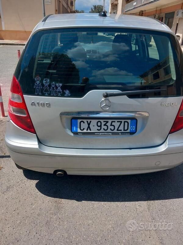 Usata Mercedes A200 109 CV (80 kW) 2006 Grigio Utilitaria