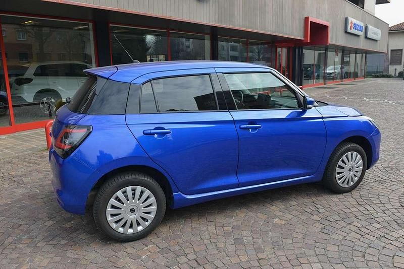 Usata Suzuki Swift 83 CV (61 kW) 2025 Blu azzorre Utilitaria