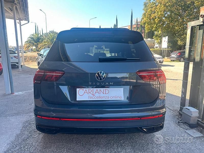 Usata VW Tiguan R-line 150 CV (110 kW) 2021 Grigio SUV