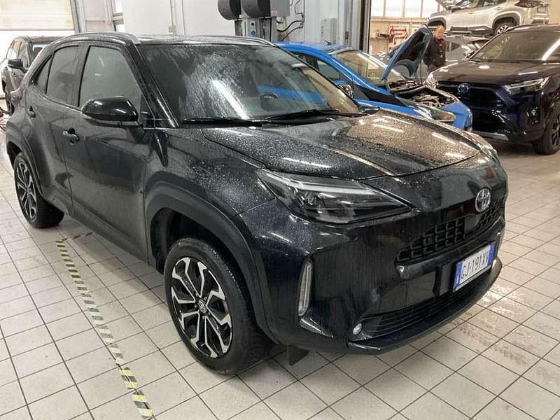 Nero Usata 2022 Toyota Yaris Hybrid Trend SUV | 20.500 € (Ottimo prezzo) - Immagine 1/3