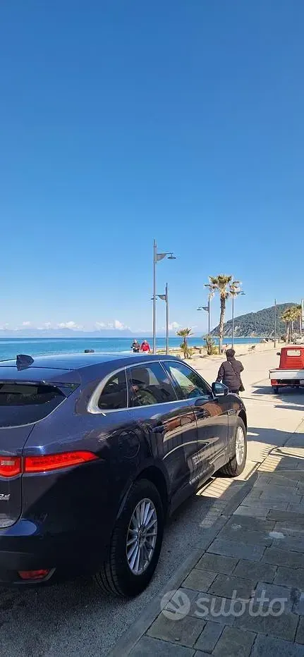 Usata Jaguar F-Pace 180 CV (132 kW) 2017 Bluazzurro SUV
