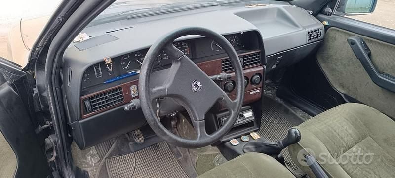 Usata Lancia Dedra 90 CV (66 kW) 1990 Nero Berlina