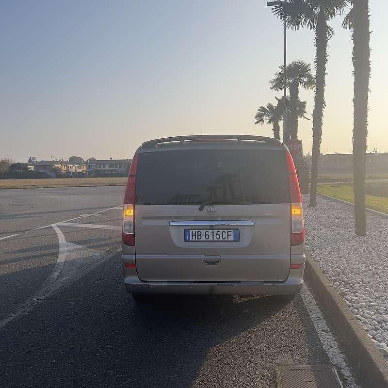 Usata Mercedes Vito 224 CV (164 kW) 2011 Furgone