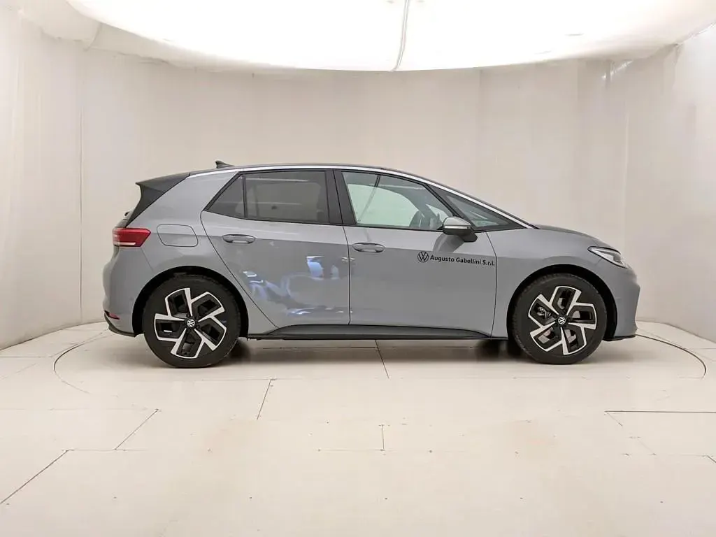 Usata VW ID.3 Pro 69 kW (95 CV) 2026 Grigio Utilitaria