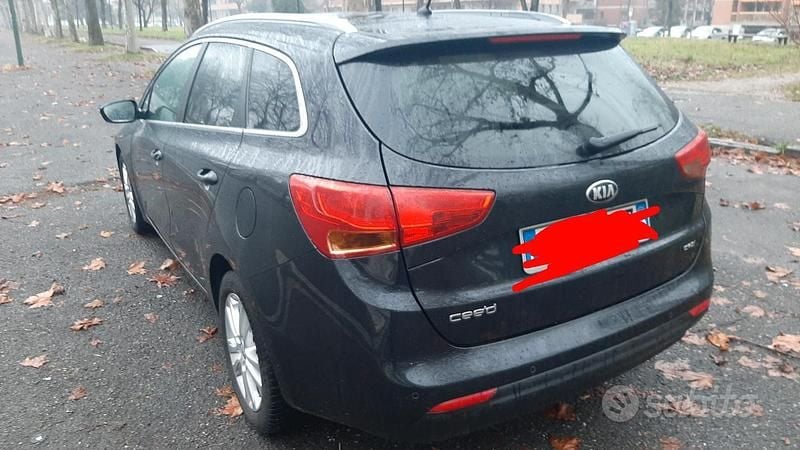 Usata Kia Ceed 2012 Nero Utilitaria