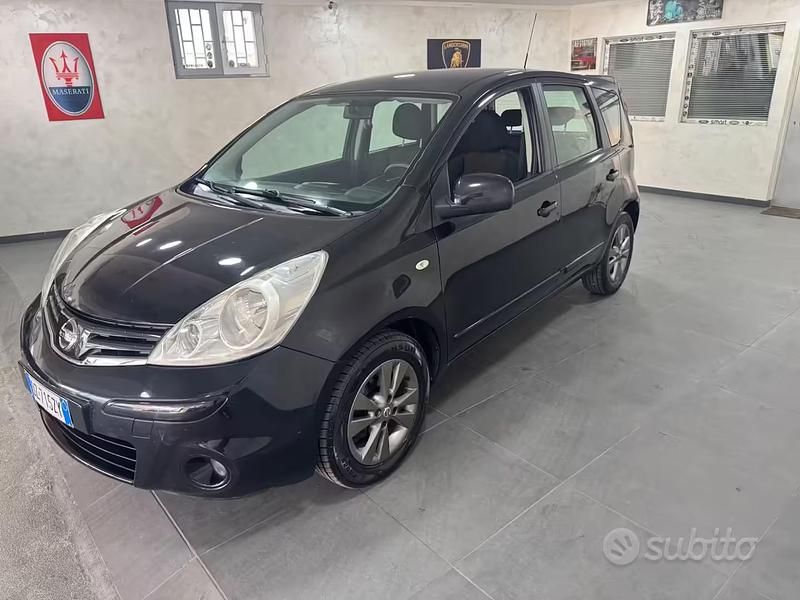 Usata Nissan Note Tekna 86 CV (63 kW) 2010 Nero Utilitaria