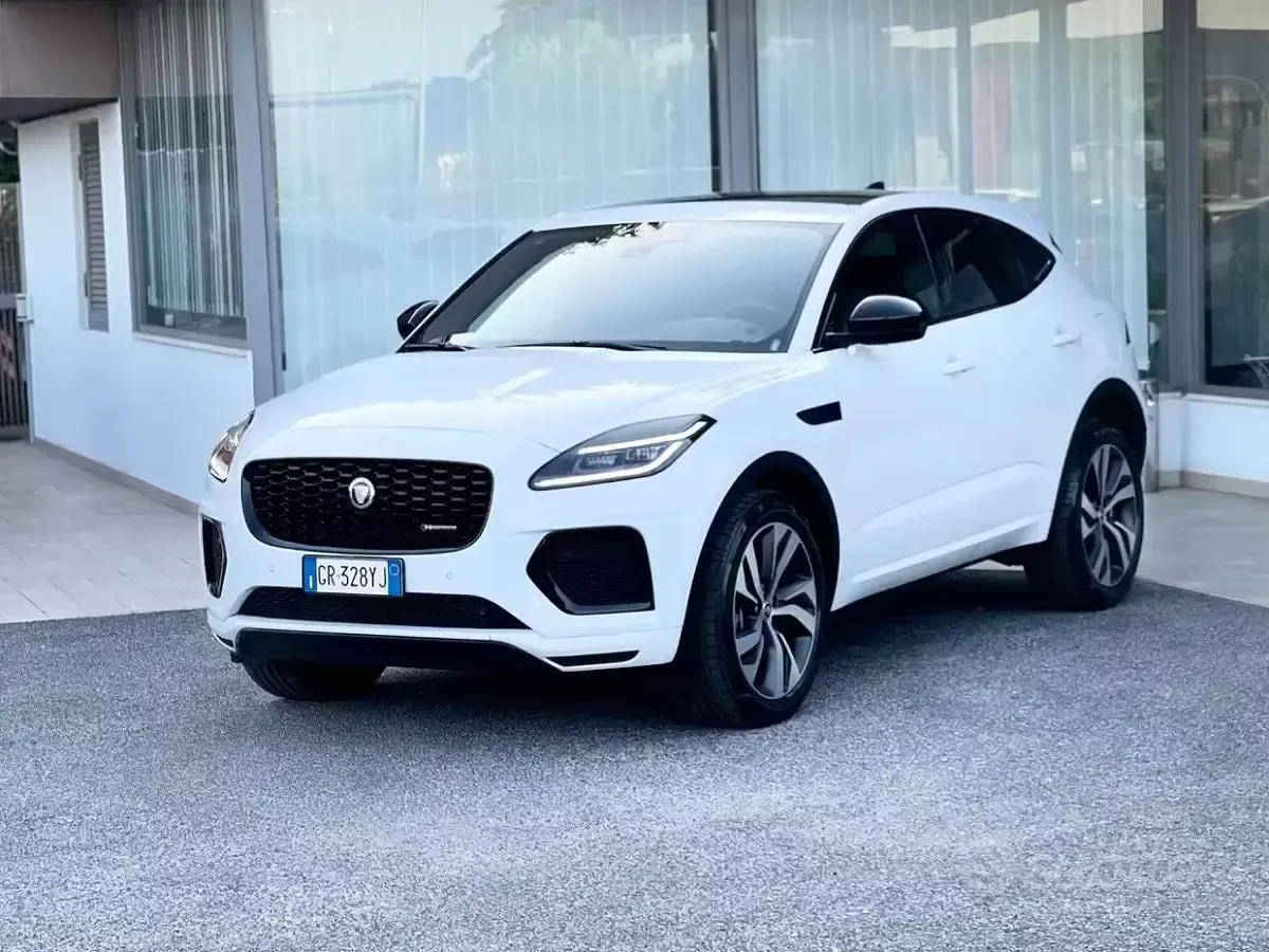 Usata Jaguar E-Pace R-Dynamic 200 CV (147 kW) 2023 Bianco SUV
