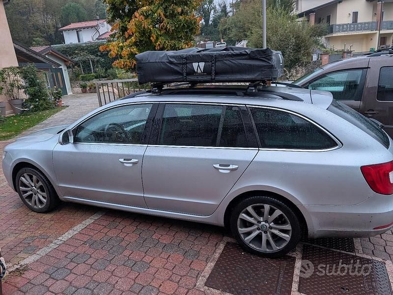 Usata Skoda Superb 170 CV (125 kW) 2012 Grigio Berlina