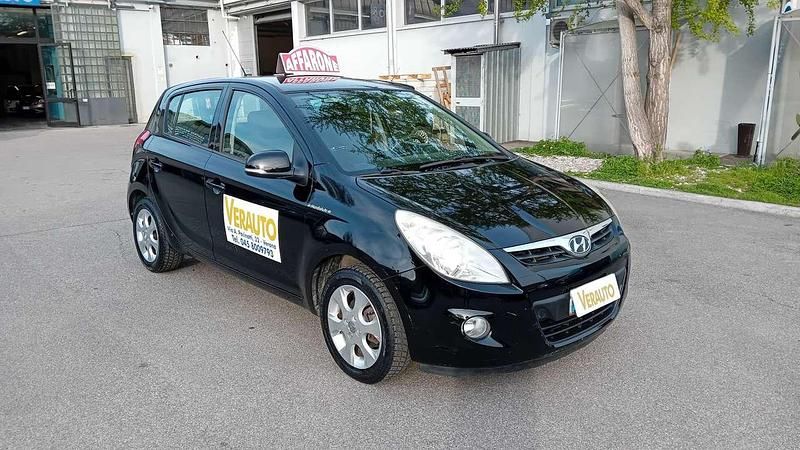 Usata Hyundai i20 Edition 75 CV (55 kW) 2012 Other Utilitaria