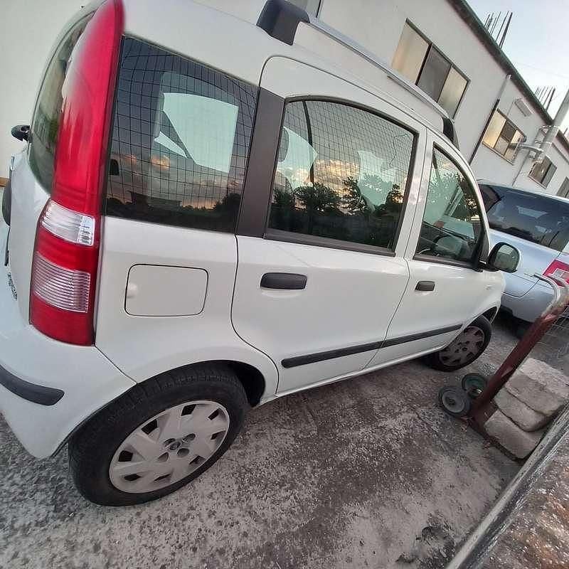 Usata 2011 Fiat Panda Due volumi | 3500 € (Buon prezzo) - Immagine 1/4