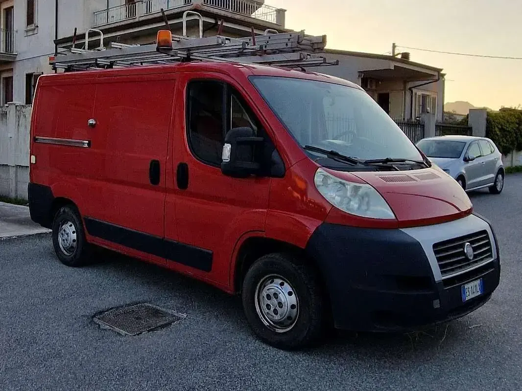 Usata Fiat Ducato 116 CV (85 kW) 2013 Rosso Furgone
