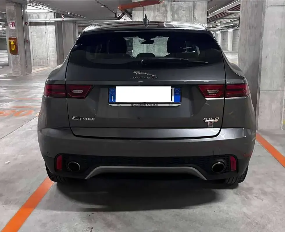 Usata Jaguar E-Pace 150 CV (110 kW) 2018 Grigio SUV