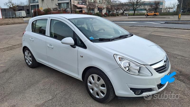 Usata Opel Corsa 2009 Bianco Utilitaria