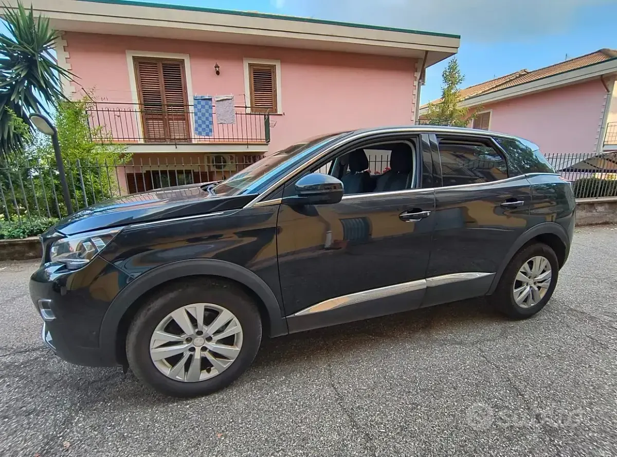 Usata Peugeot 3008 131 CV (96 kW) 2018 Nero SUV