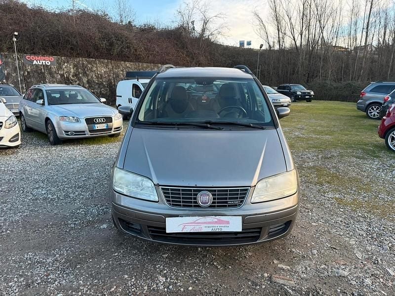 Usata Fiat Idea 90 CV (66 kW) 2008 Marrone Monovolume