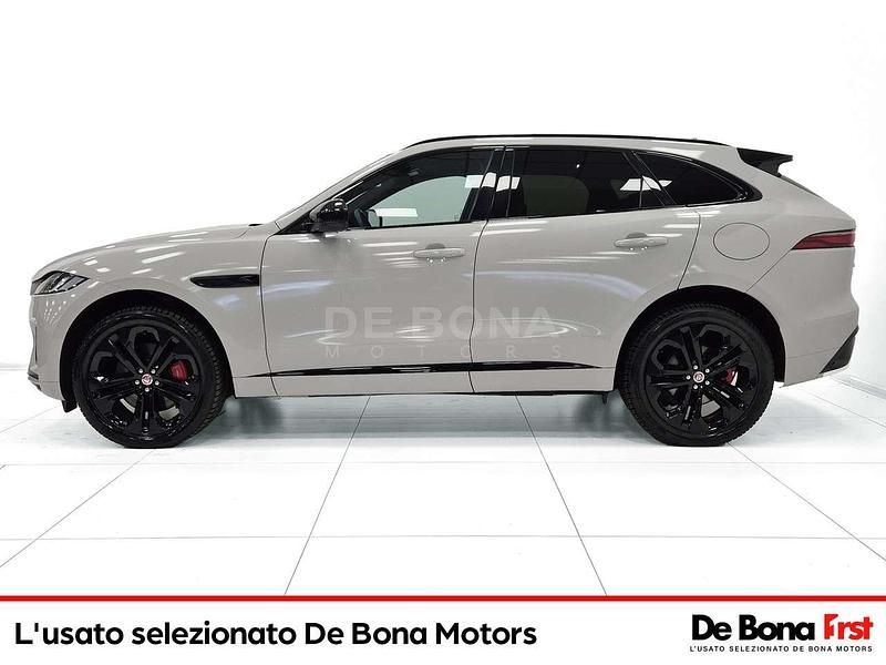Usata Jaguar F-Pace R-Dynamic 404 CV (297 kW) 2023 Eiger grey SUV