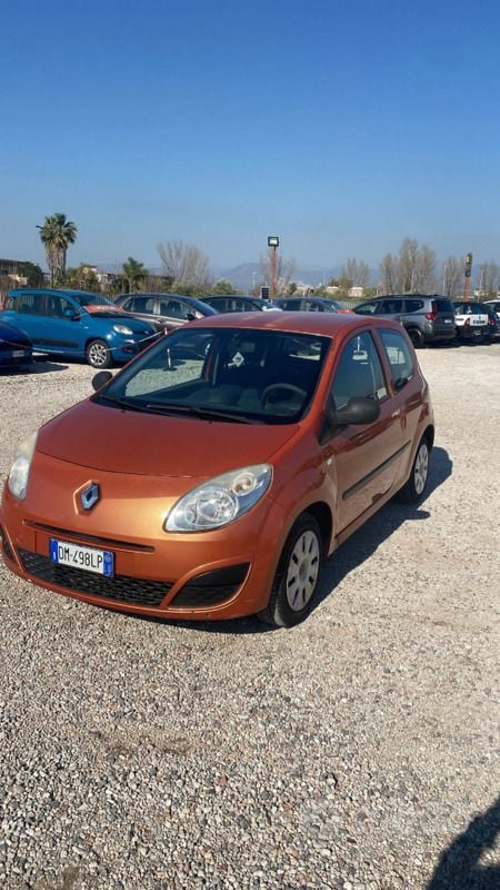 Usata 2008 Renault Twingo Due volumi | 1800 € (Super prezzo) - Immagine 1/4
