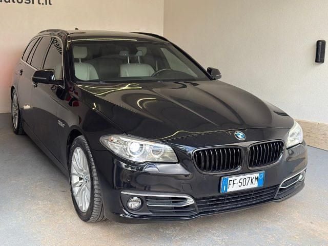 Usata BMW 525 Luxury Line 218 CV (160 kW) 2016 Nero Station wagon