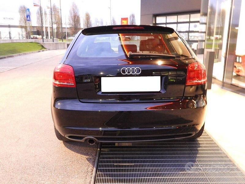 Usata Audi A3 Ambition 105 CV (77 kW) 2010 Nero Utilitaria