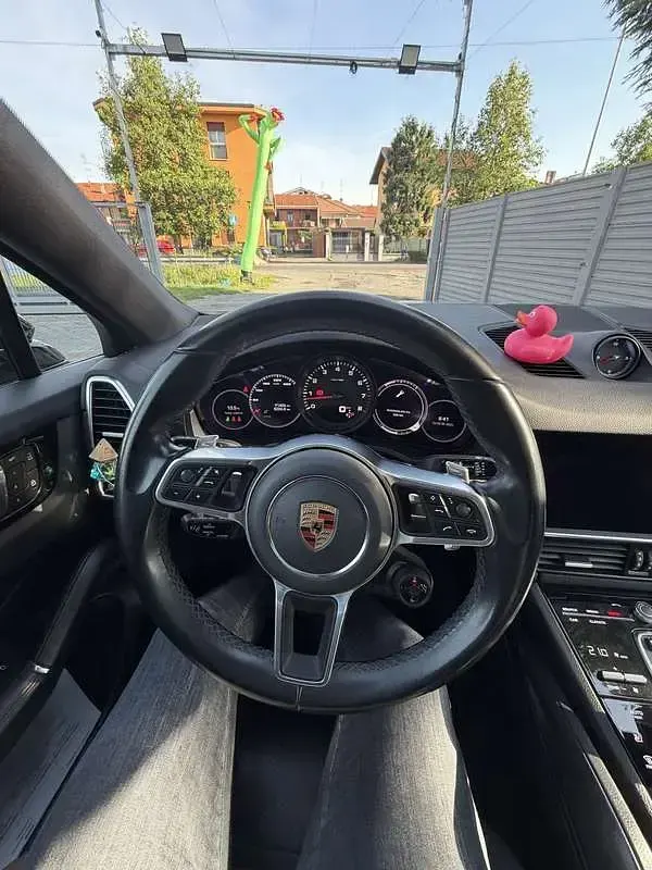 Usata Porsche Cayenne Platinum Edition 340 CV (250 kW) 2022 Grigio SUV