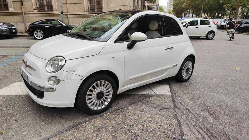 Usata Fiat 500 Lounge 69 CV (50 kW) 2014 Bianco pastello Utilitaria