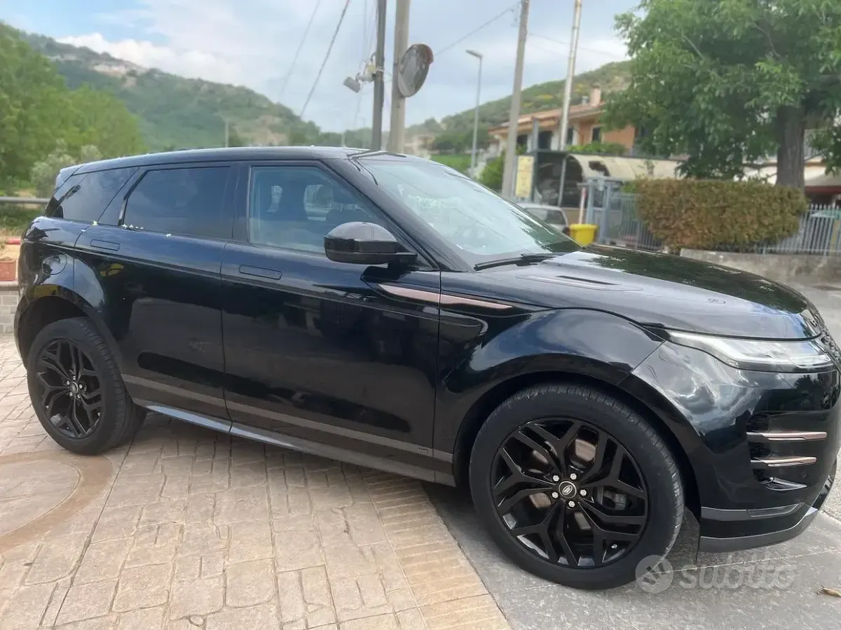 Usata Land Rover Range Rover evoque R-Dynamic 150 CV (110 kW) 2019 Nero SUV