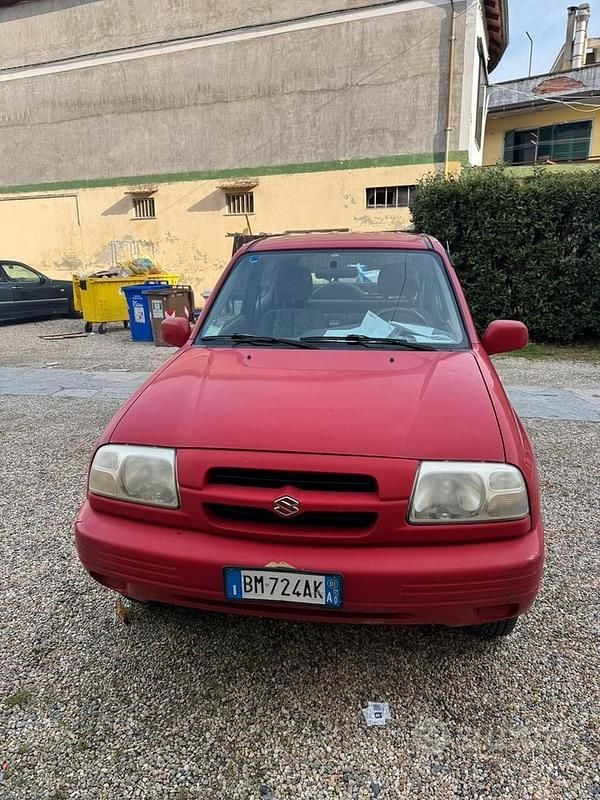 Usata Suzuki Grand Vitara 2001 Rosso SUV