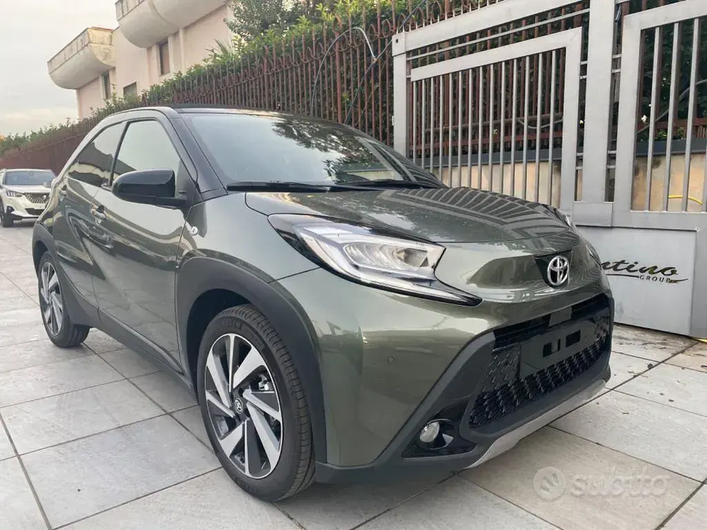 Nuova Toyota Aygo X Active 72 CV (52 kW) 2025 SUV