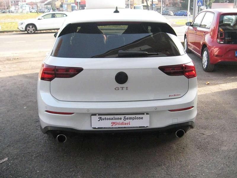Usata VW Golf VIII GTI 245 CV (180 kW) 2024 Bianco Berlina