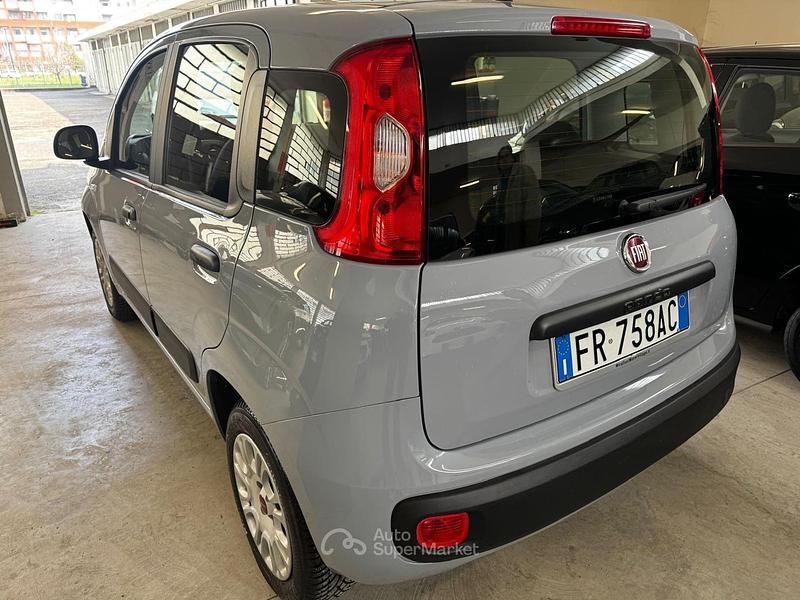 Usata Fiat Panda 69 CV (50 kW) 2018 Gray Utilitaria