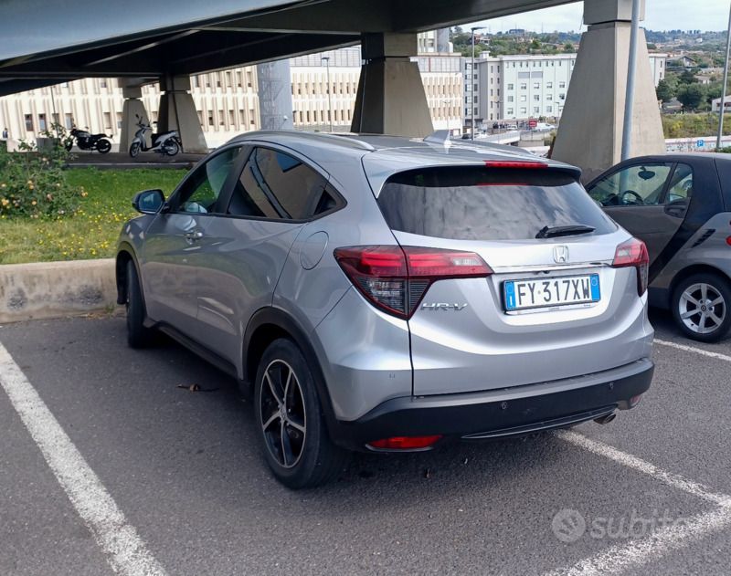 Usata Honda HR-V 120 CV (88 kW) 2019 Grigio SUV