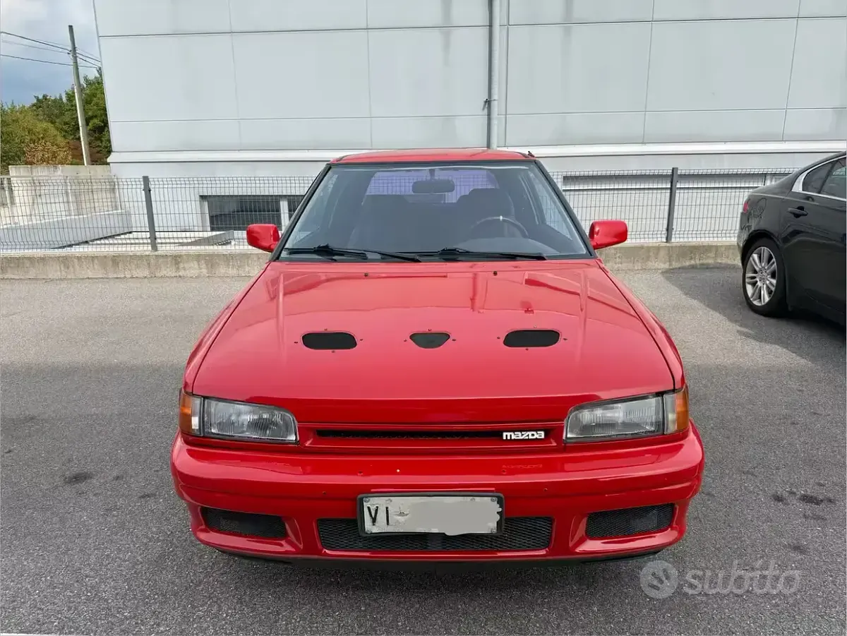 Usata Mazda 323 163 CV (119 kW) 1990 Rosso Berlina