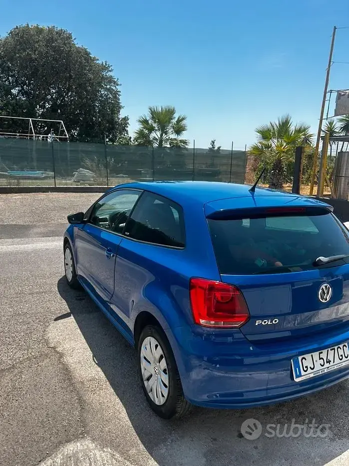 Usata VW Polo Comfortline 69 CV (50 kW) 2011 Bluazzurro Utilitaria