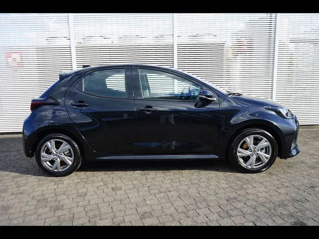 Nuova Mazda 2 116 CV (85 kW) 2026 Opera black Utilitaria